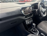 Volkswagen T-Cross Image 2