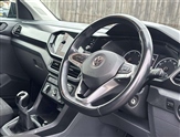 Volkswagen T-Cross Image 1