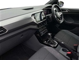 Volkswagen T-Cross Image 2