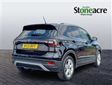 Volkswagen T-Cross Image 2