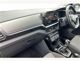Volkswagen T-Cross Image 2