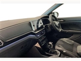 Volkswagen T-Cross Image 2