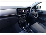 Volkswagen T-Cross Image 2