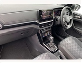 Volkswagen T-Cross Image 2