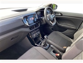 Volkswagen T-Cross Image 2