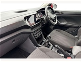 Volkswagen T-Cross Image 2