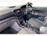 Volkswagen T-Cross Image 2