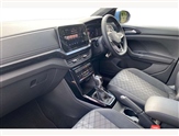 Volkswagen T-Cross Image 2