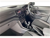 Volkswagen T-Cross Image 2