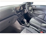 Volkswagen T-Cross Image 2