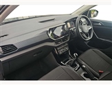 Volkswagen T-Cross Image 2