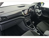 Volkswagen T-Cross Image 2