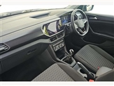 Volkswagen T-Cross Image 2
