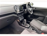 Volkswagen T-Cross Image 2