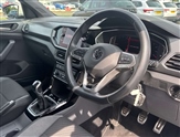 Volkswagen T-Cross Image 2