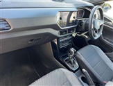 Volkswagen T-Cross Image 2