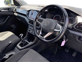 Volkswagen T-Cross Image 6