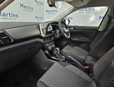 Volkswagen T-Cross Image 2