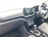 Volkswagen T-Cross Image 2