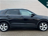 Volkswagen T-Cross Image 2