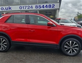 Volkswagen T-Roc Image 2