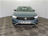 Volkswagen T-Roc Image 2