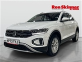 Volkswagen T-Roc Image 2