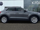 Volkswagen T-Roc Image 4