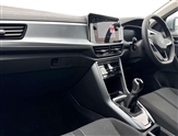 Volkswagen T-Roc Image 2