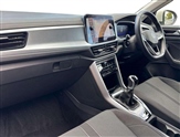 Volkswagen T-Roc Image 2