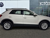 Volkswagen T-Roc Image 4
