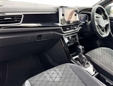 Volkswagen T-Roc Image 2