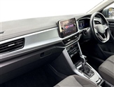 Volkswagen T-Roc Image 2