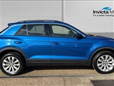 Volkswagen T-Roc Image 2