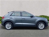 Volkswagen T-Roc Image 3
