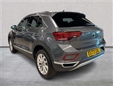 Volkswagen T-Roc Image 2