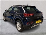 Volkswagen T-Roc Image 2