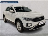 Volkswagen T-Roc Image 1