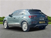 Volkswagen T-Roc Image 2