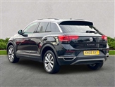 Volkswagen T-Roc Image 2