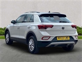 Volkswagen T-Roc Image 2