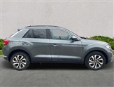 Volkswagen T-Roc Image 3