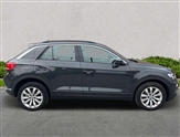 Volkswagen T-Roc Image 3