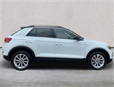 Volkswagen T-Roc Image 3