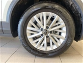 Volkswagen T-Roc Image 6