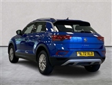 Volkswagen T-Roc Image 2