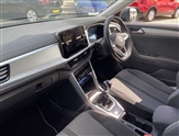 Volkswagen T-Roc Image 2