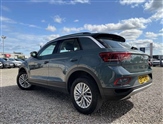 Volkswagen T-Roc Image 3