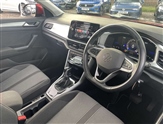 Volkswagen T-Roc Image 6