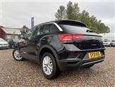 Volkswagen T-Roc Image 3